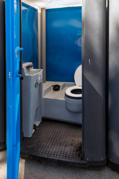 Portable Toilet Options We Offer in Etowah, NC